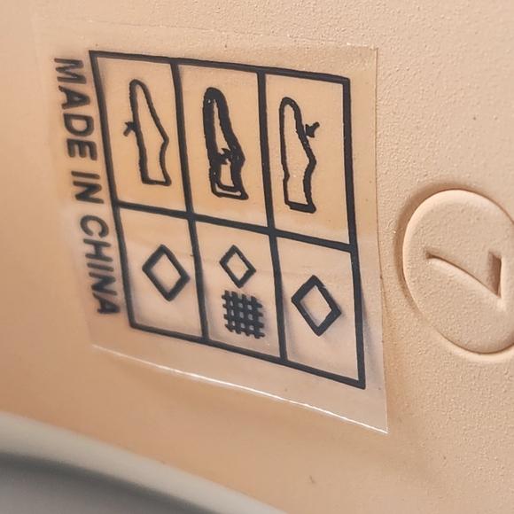 New In Box Elegant Lulu's Lorlia Heeled Boots In Almond for Women Size 7 - Picture 4 of 8